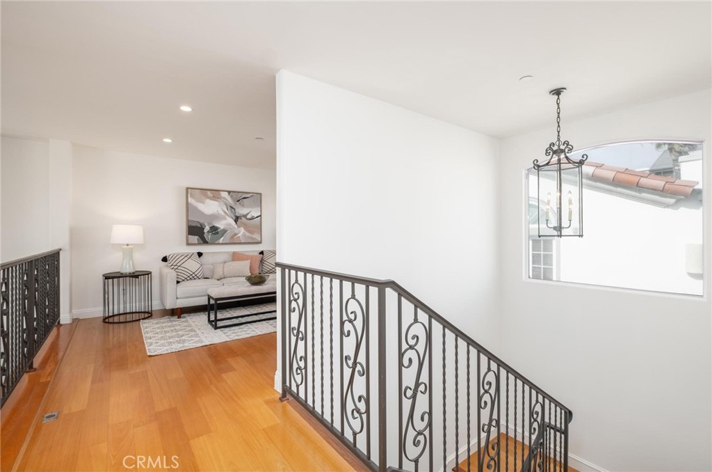 1103 S Catalina Avenue B