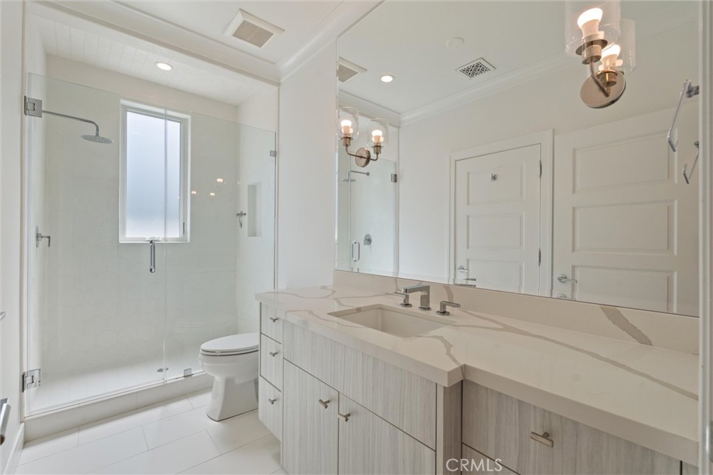 1200 Manhattan Avenue