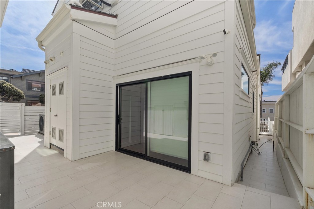 1200 Manhattan Avenue