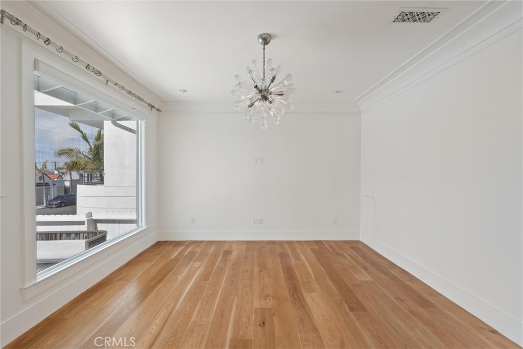 1200 Manhattan Avenue