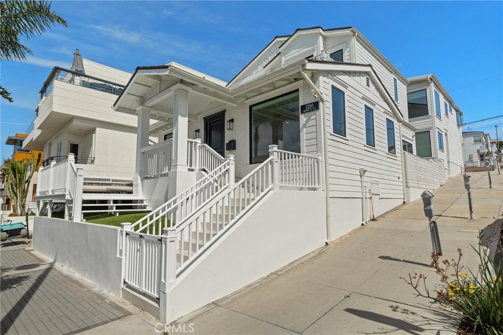 1200 Manhattan Avenue