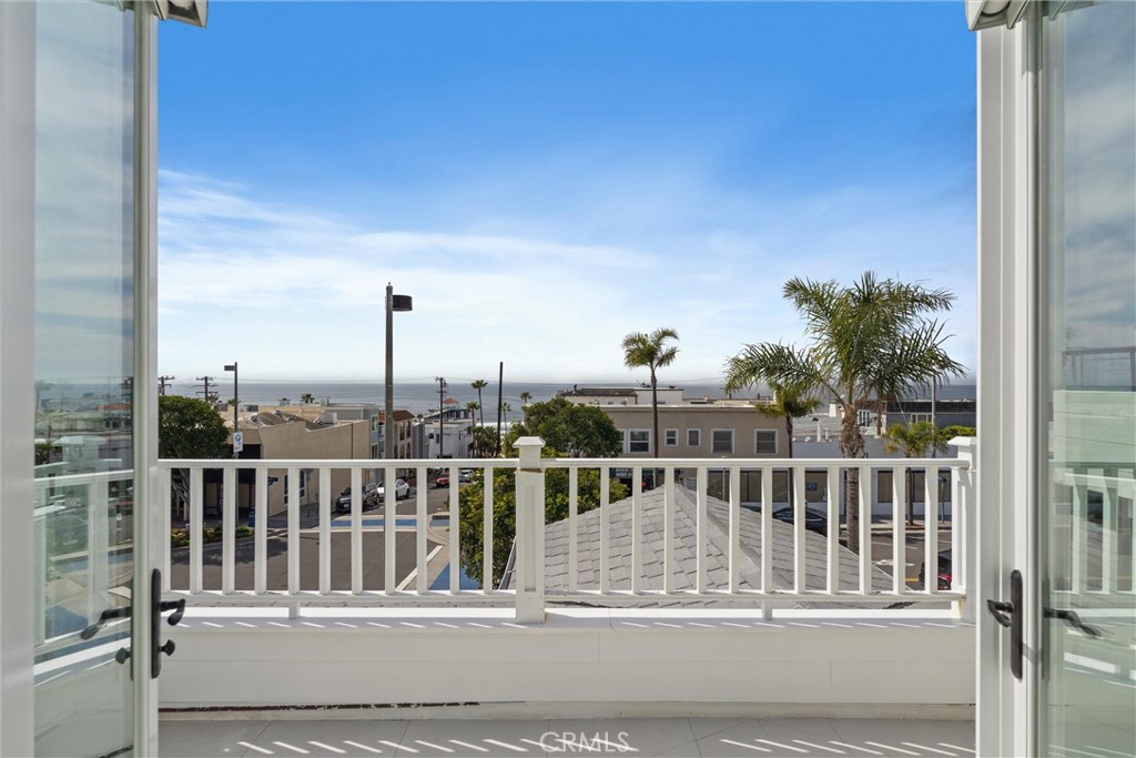 1200 Manhattan Avenue