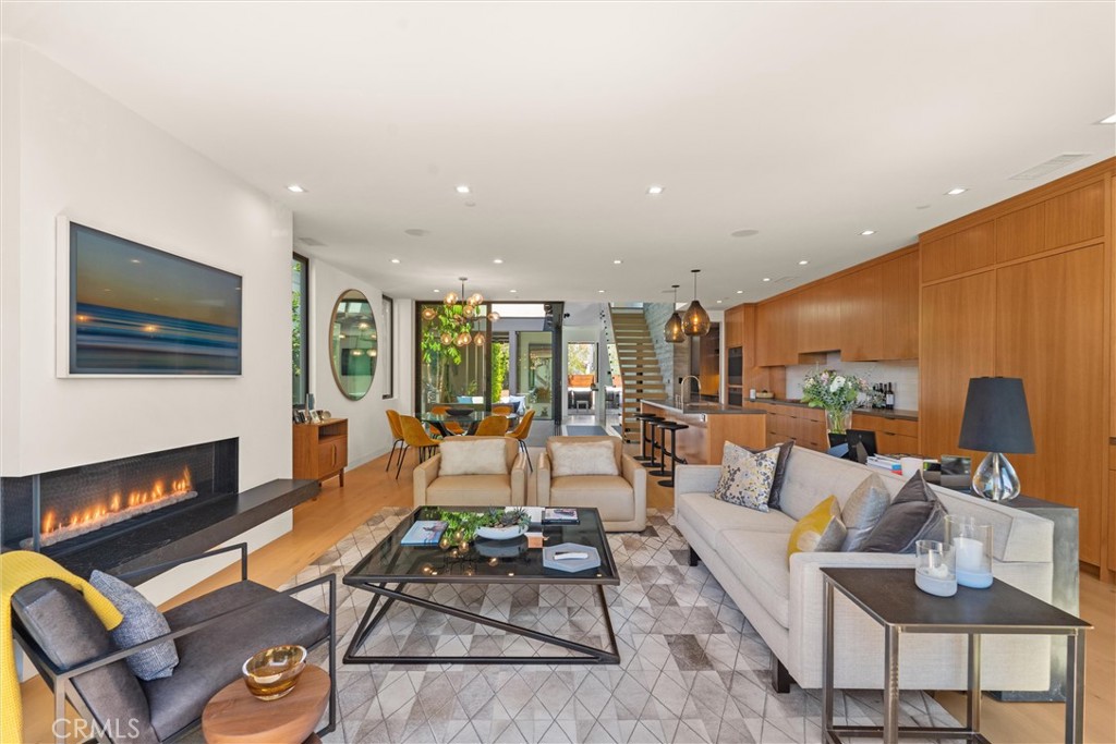 2015 Monterey Boulevard