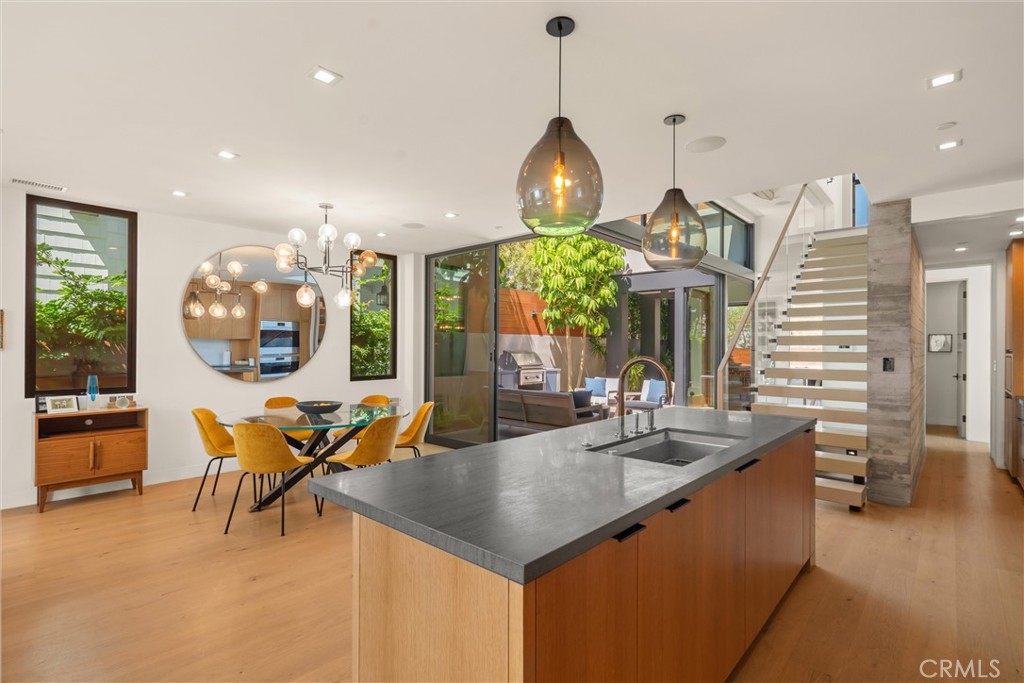 2015 Monterey Boulevard