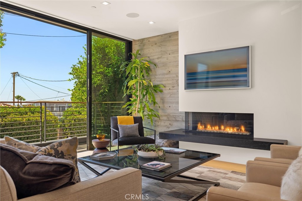 2015 Monterey Boulevard