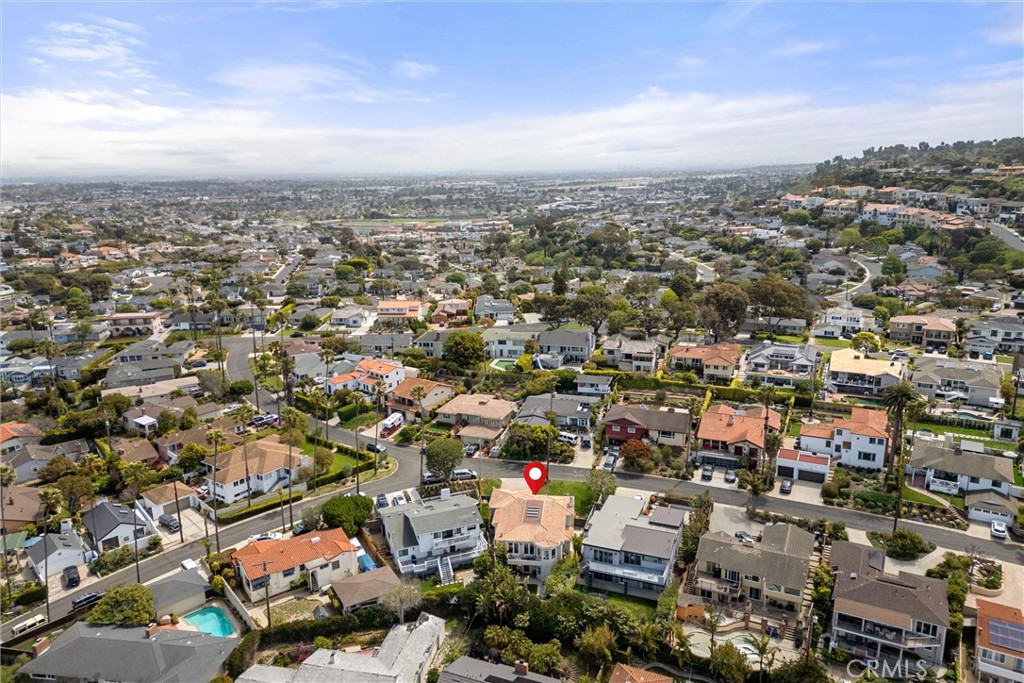 136 Via Los Miradores