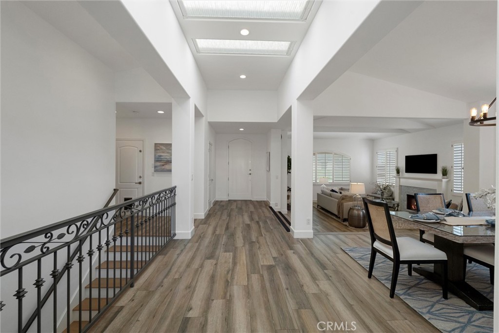 136 Via Los Miradores