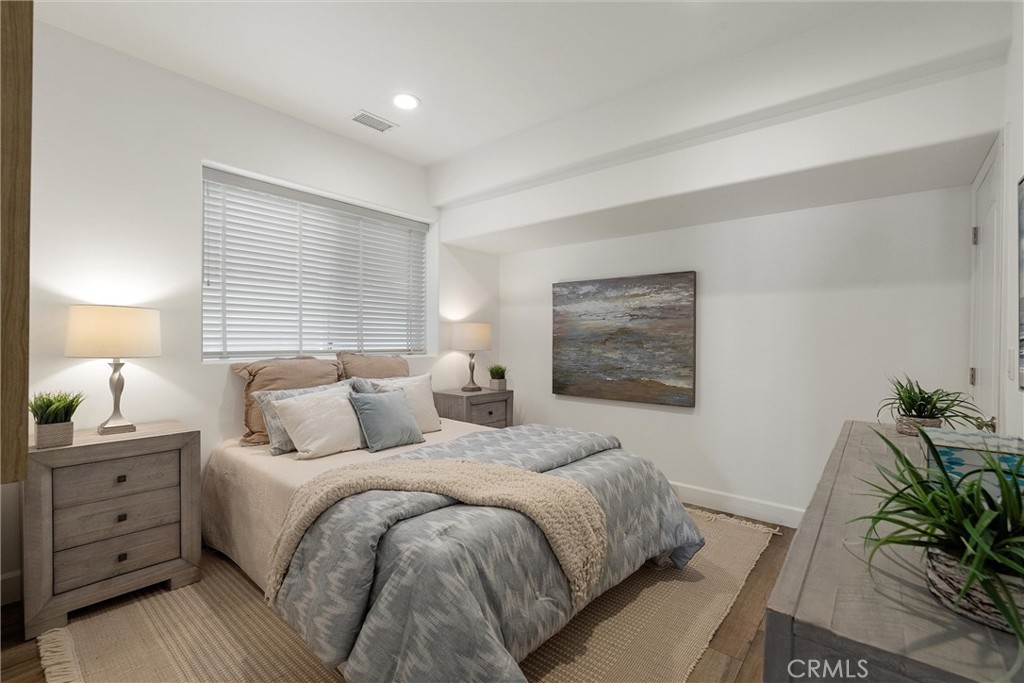 136 Via Los Miradores