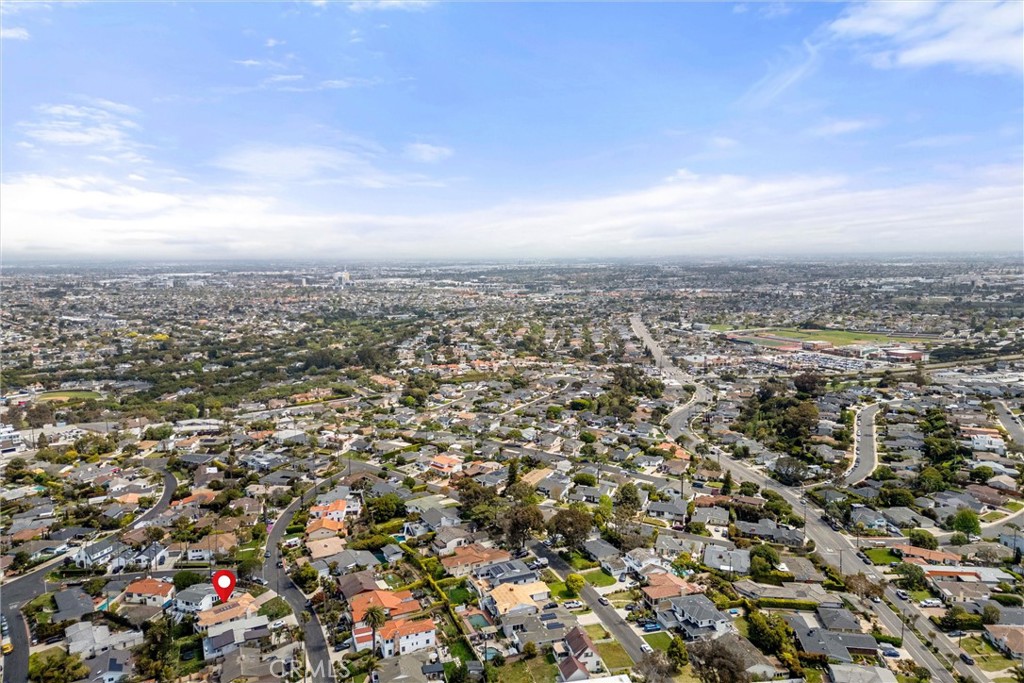 136 Via Los Miradores