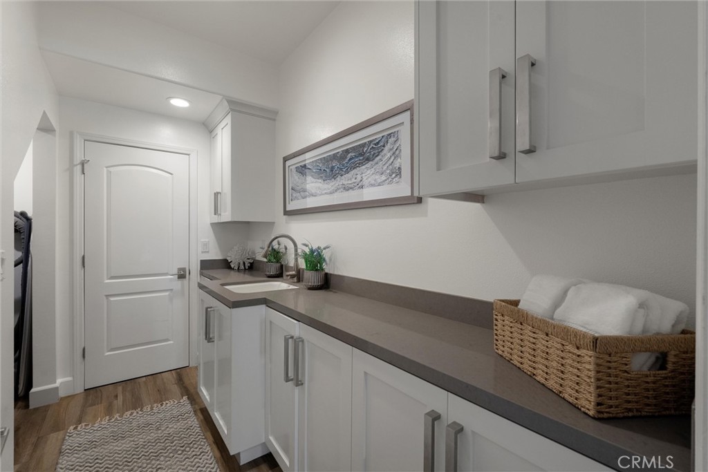 136 Via Los Miradores