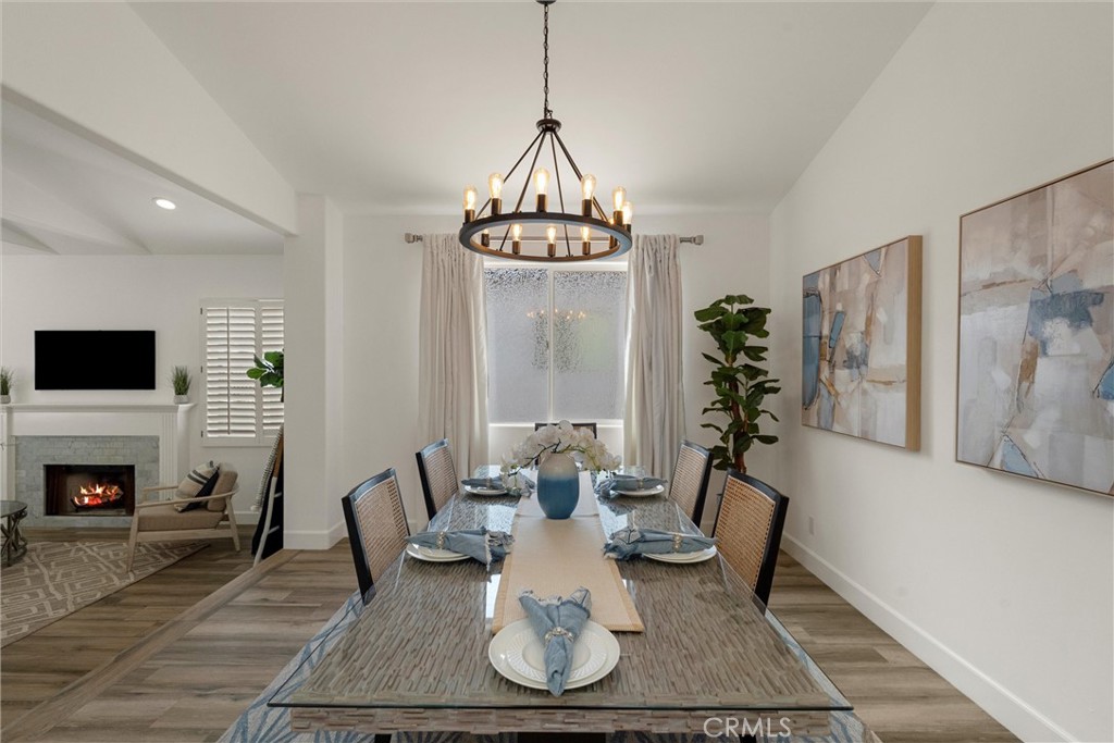 136 Via Los Miradores