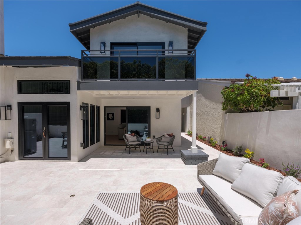 24 White Water Drive