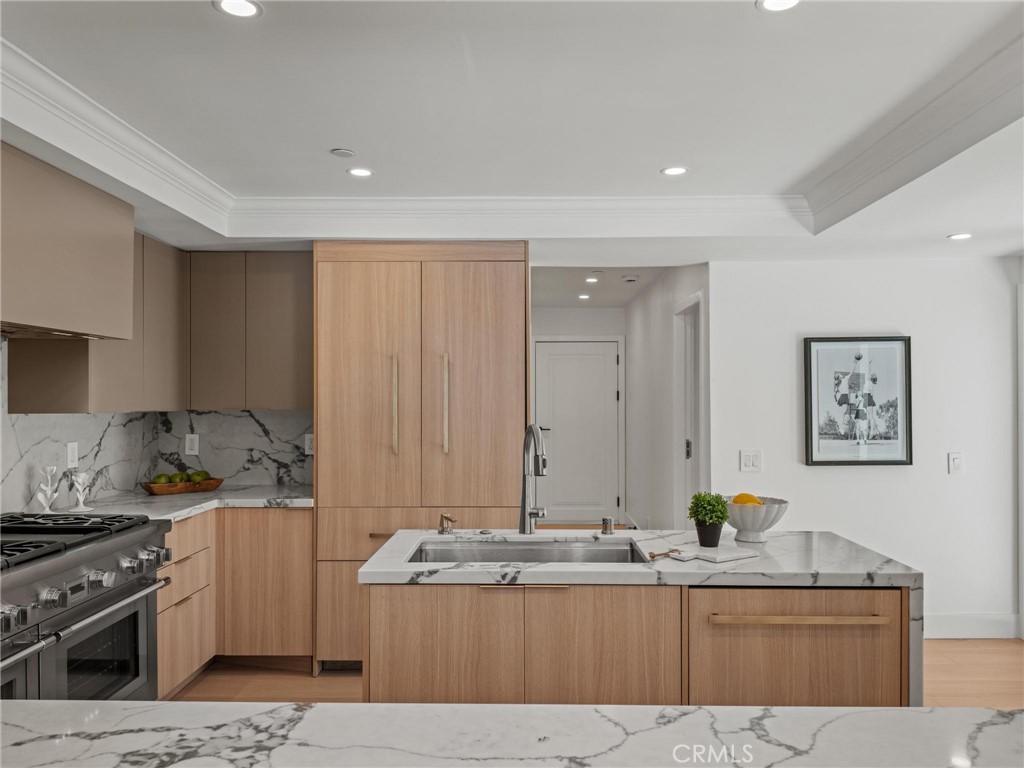 24 White Water Drive