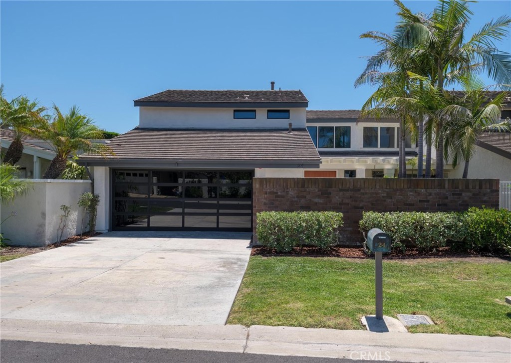 24 White Water Drive