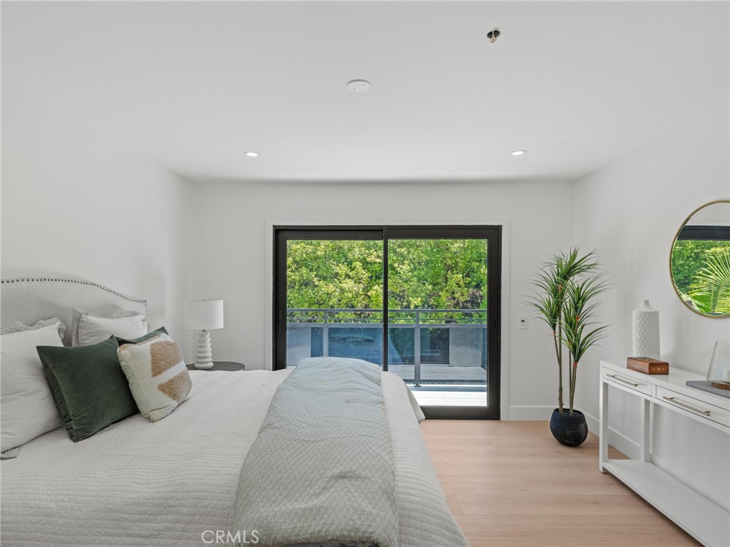 24 White Water Drive