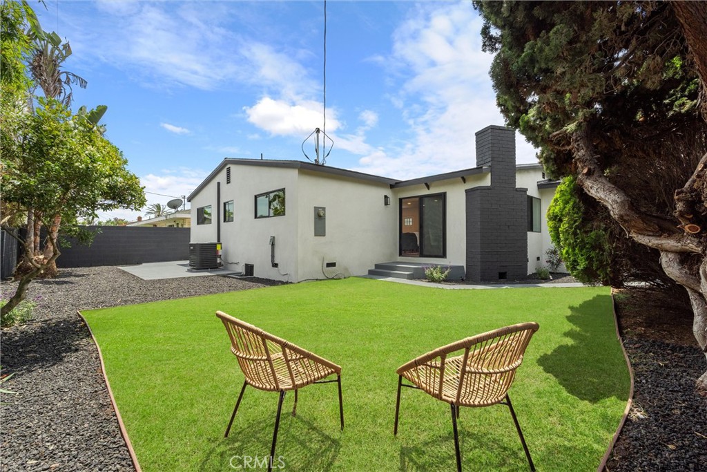 1792 Crestmont Place