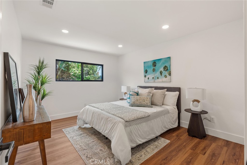 1792 Crestmont Place