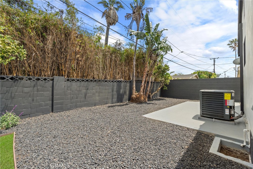 1792 Crestmont Place