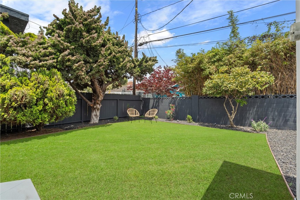 1792 Crestmont Place