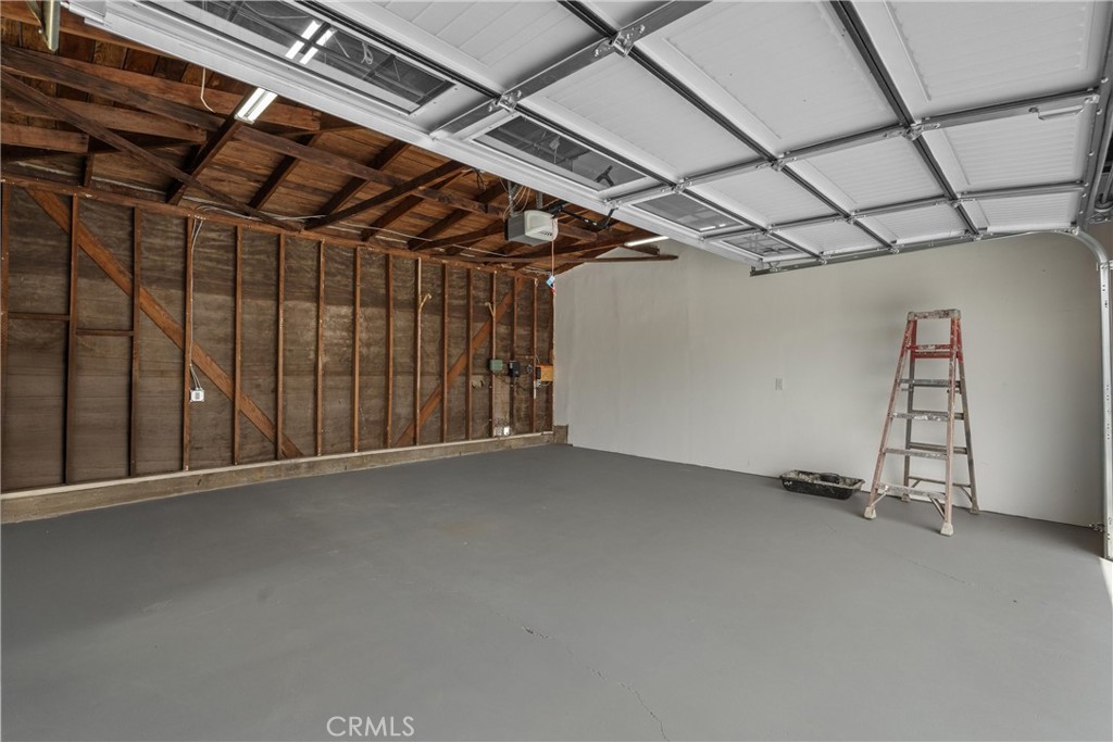 1792 Crestmont Place