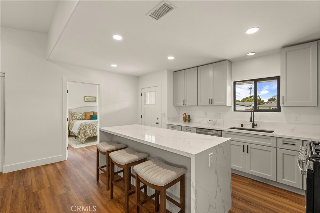 1792 Crestmont Place