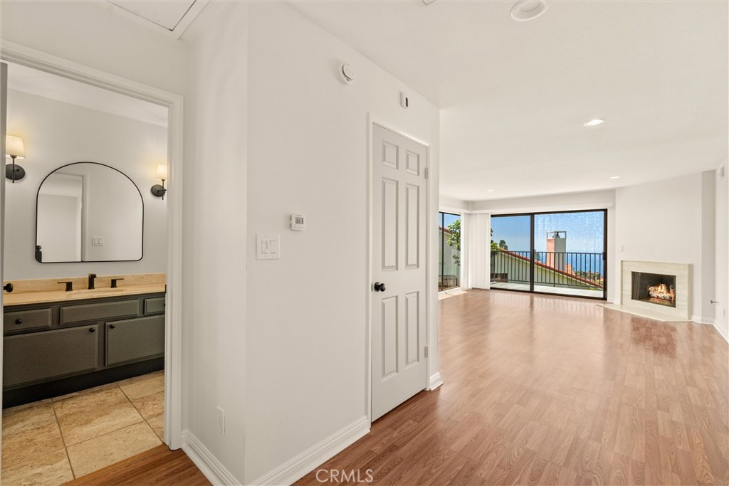 25 Ocean Crest Court