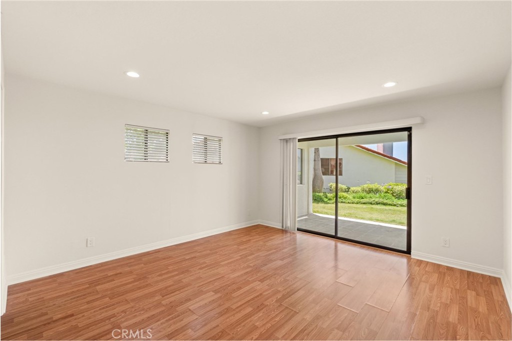25 Ocean Crest Court