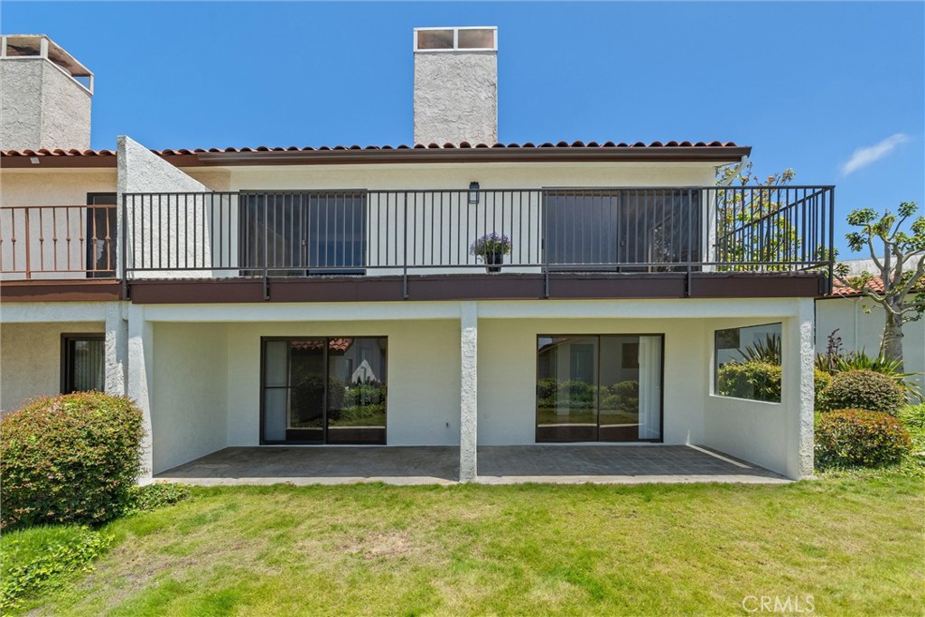 25 Ocean Crest Court
