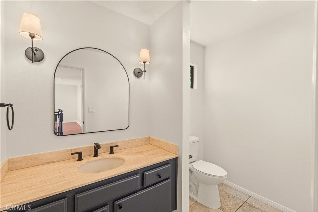 25 Ocean Crest Court