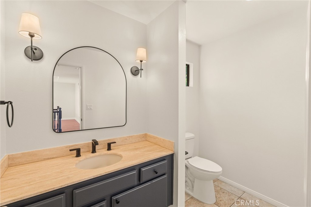 25 Ocean Crest Court
