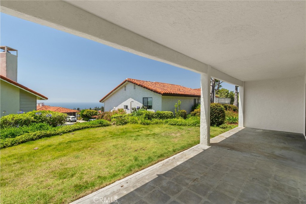 25 Ocean Crest Court