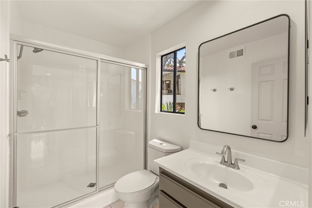 25 Ocean Crest Court