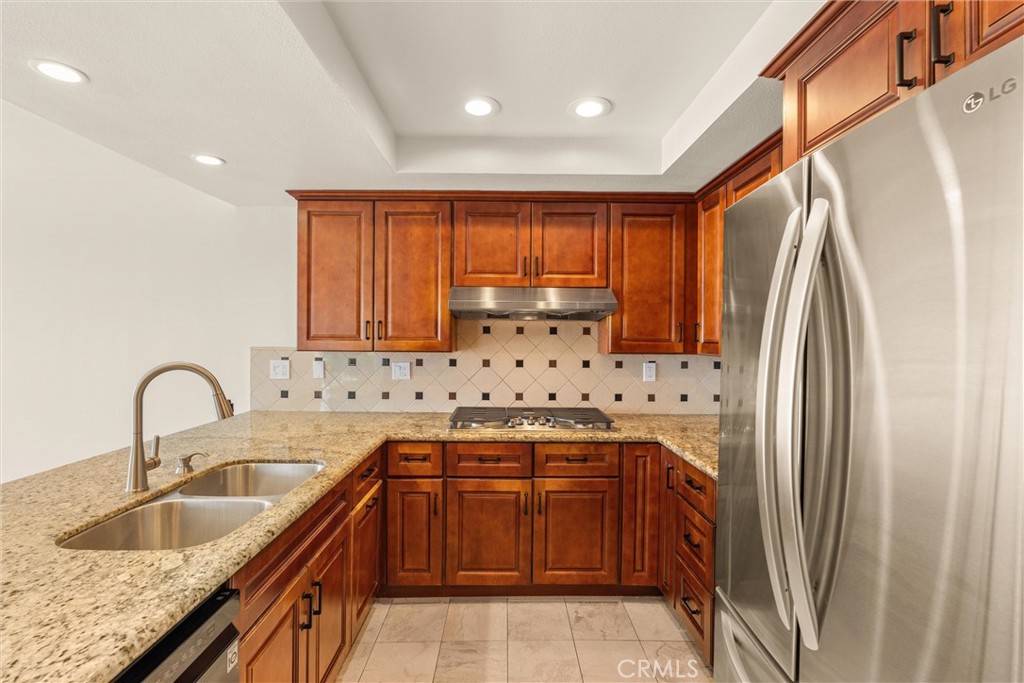 25 Ocean Crest Court