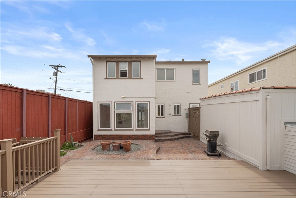 1908 Loma Drive