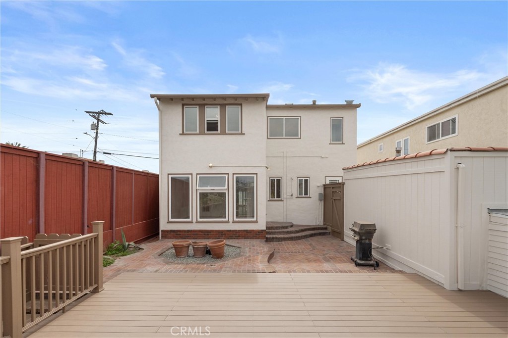 1908 Loma Drive