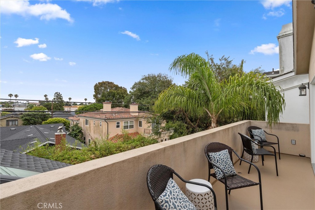 2000 Walnut Avenue