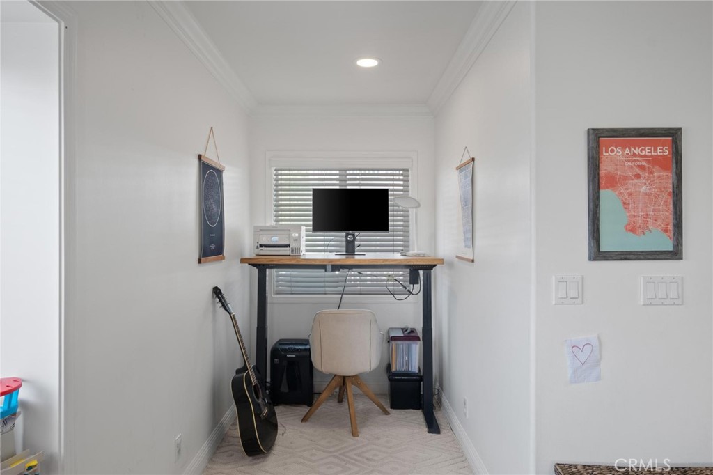 1208 Tennyson Street 8