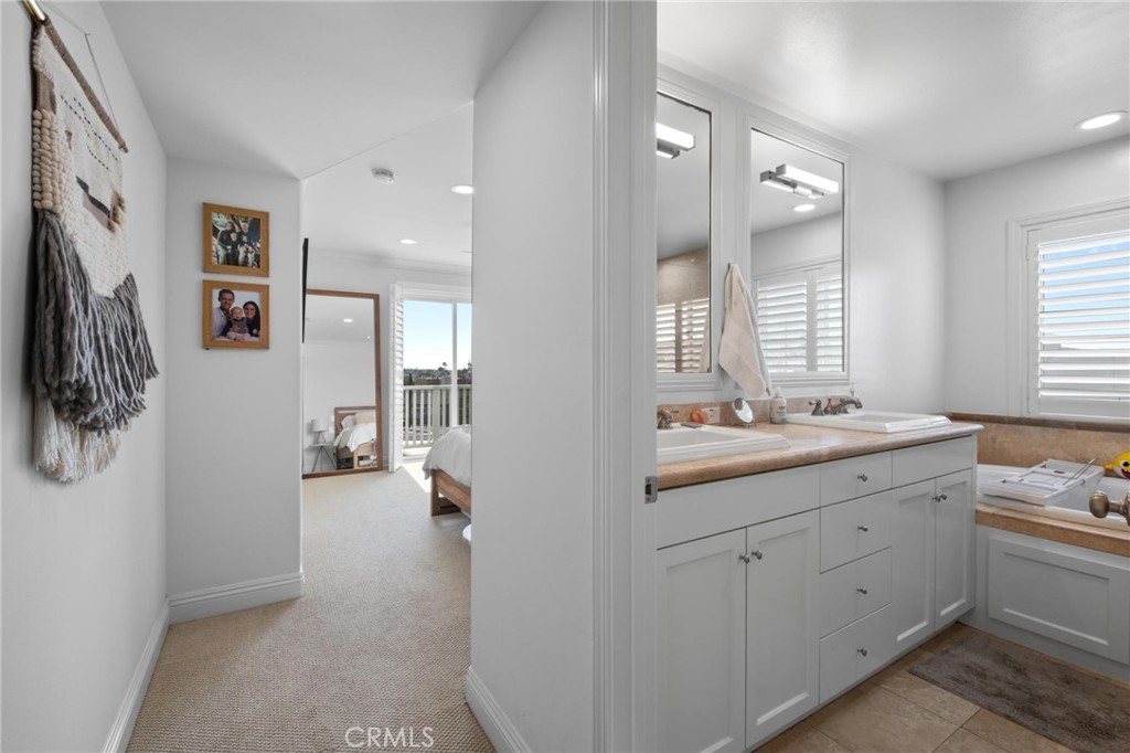 1208 Tennyson Street 8