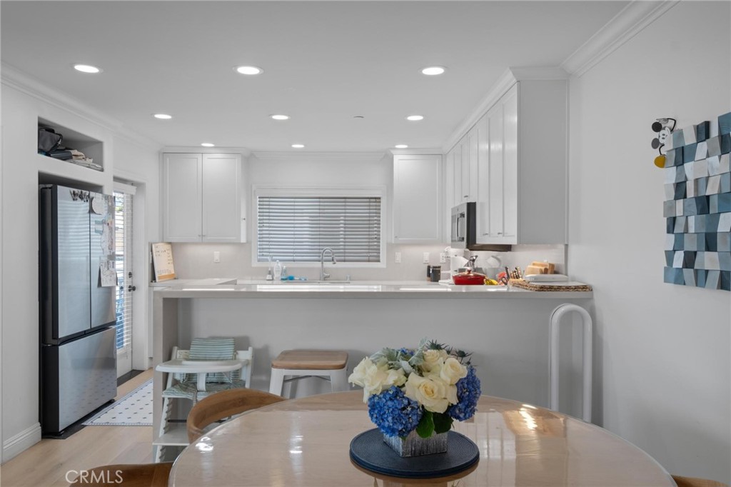 1208 Tennyson Street 8