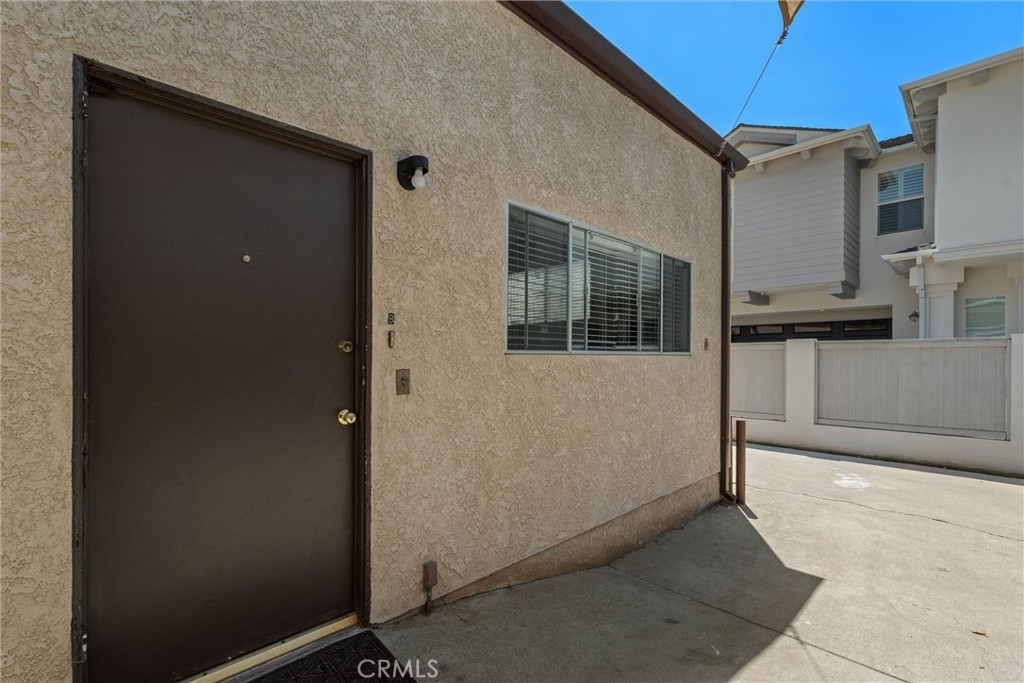 2121 Marshallfield Lane