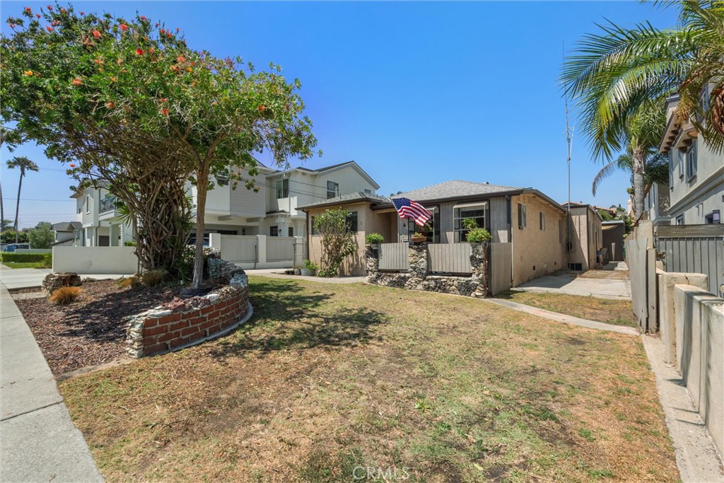 2121 Marshallfield Lane