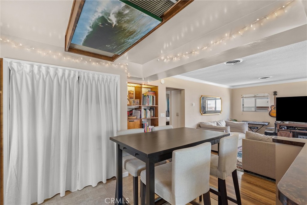 2121 Marshallfield Lane