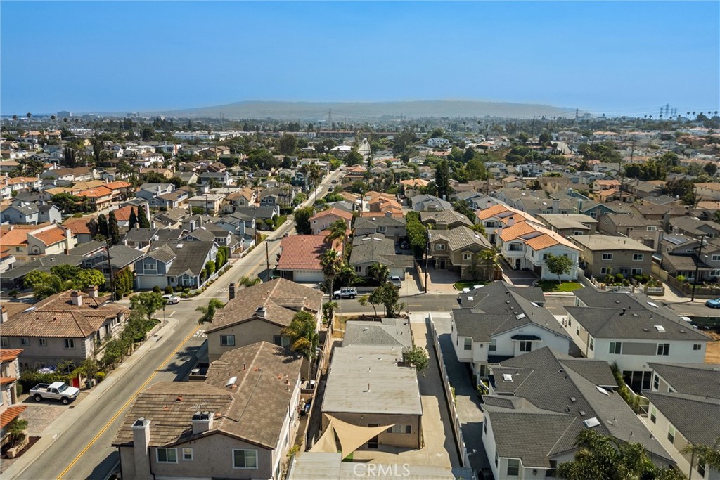 2121 Marshallfield Lane