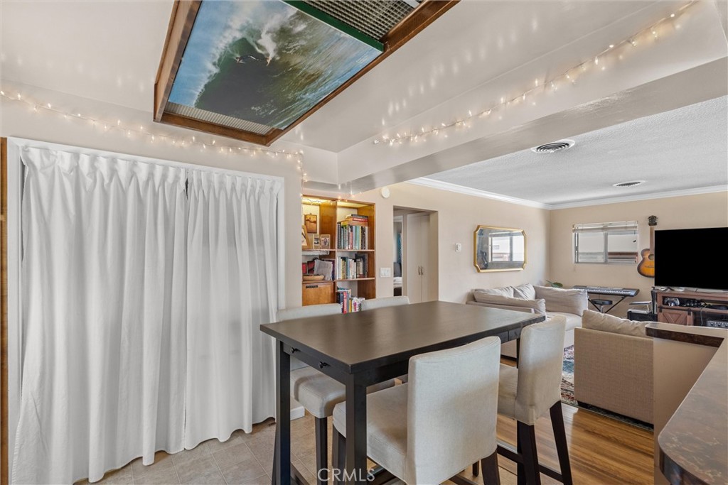 2121 Marshallfield Lane