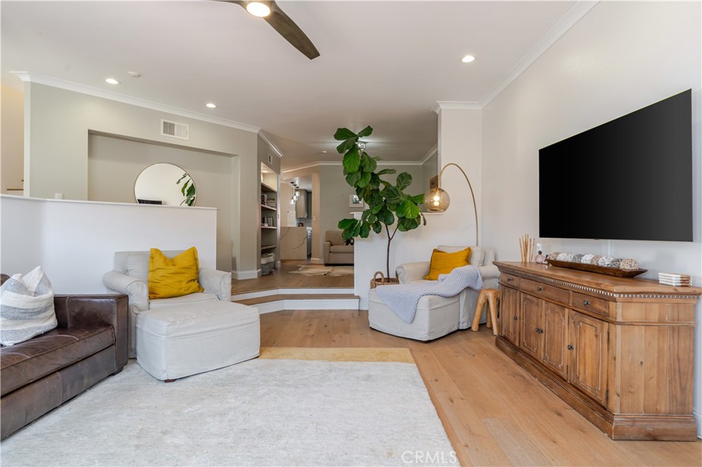 210 S Prospect Avenue 2