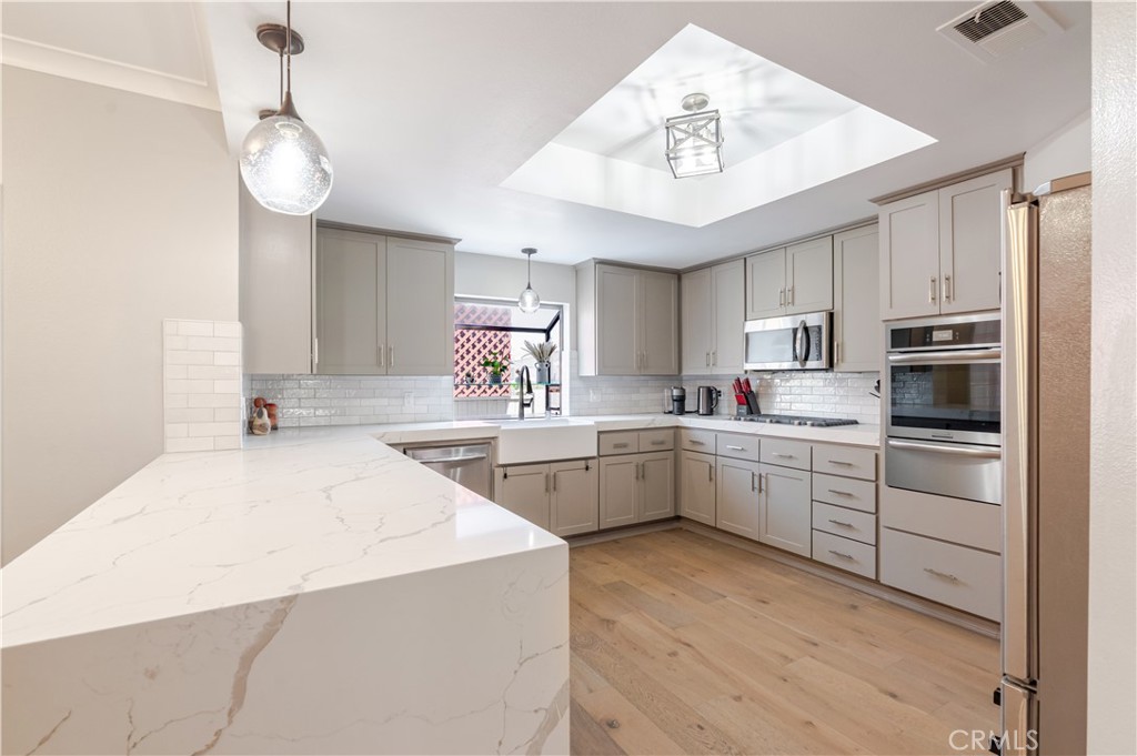 210 S Prospect Avenue 2