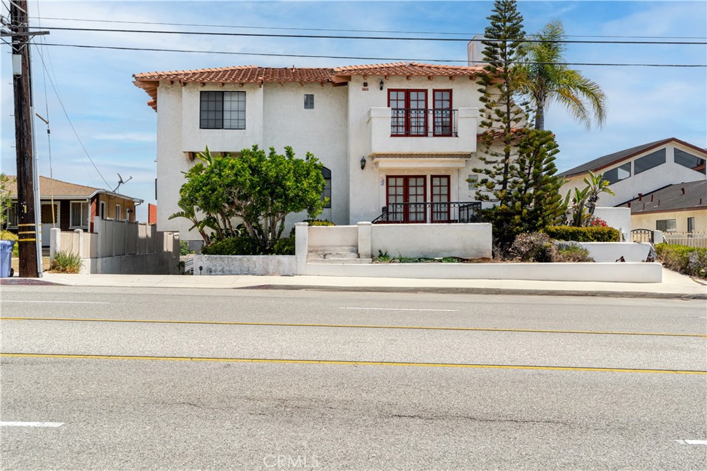 210 S Prospect Avenue 2