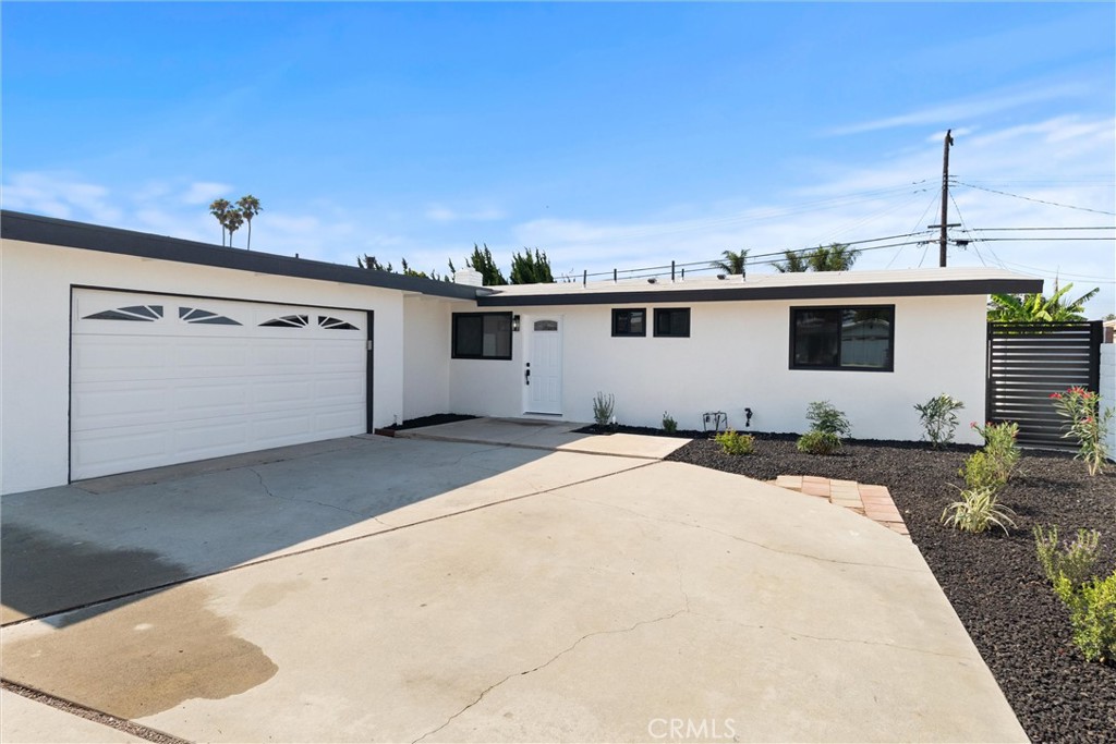 8852 Blossom Avenue