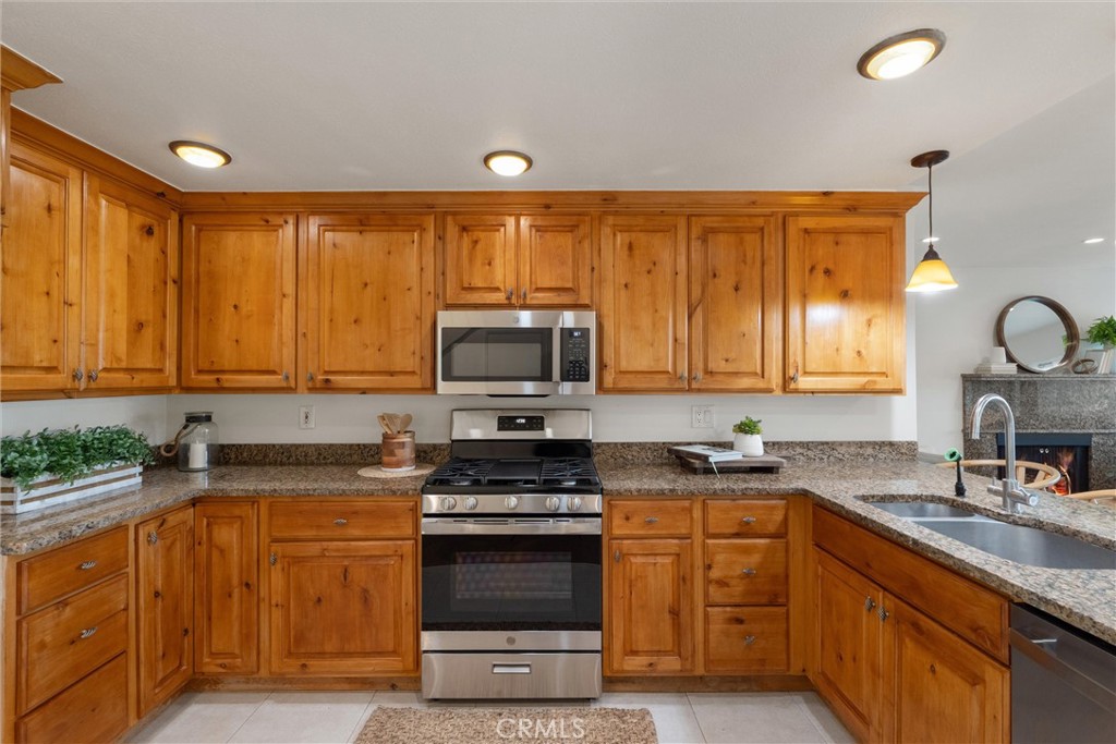 1112 Beryl Street 8