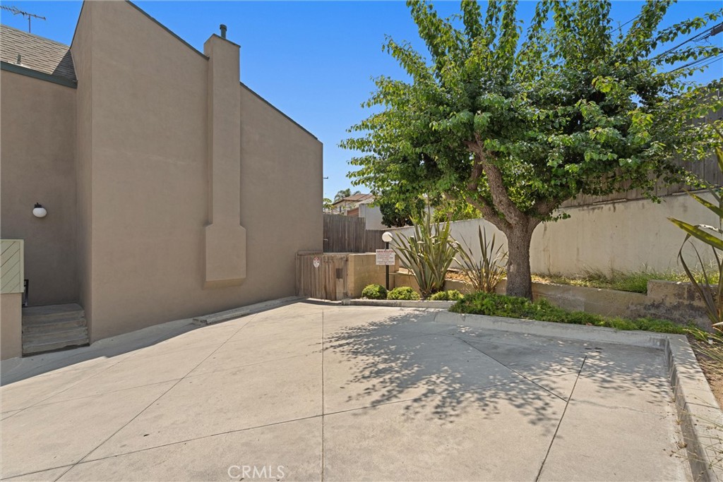 1112 Beryl Street 8